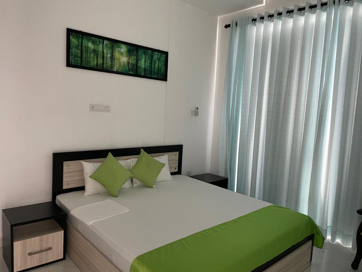 Lovely Sea View Apartment Colombo Exterior photo