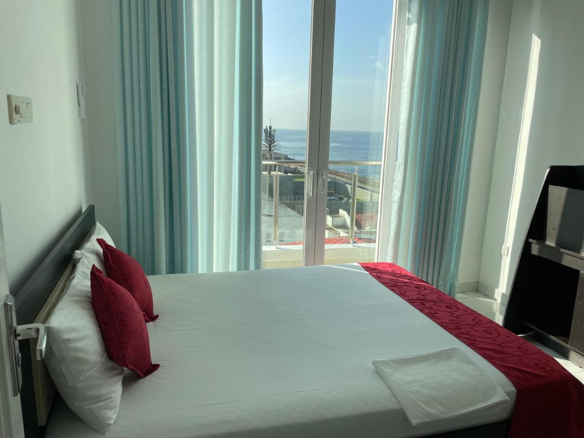 Lovely Sea View Apartment Colombo Exterior photo