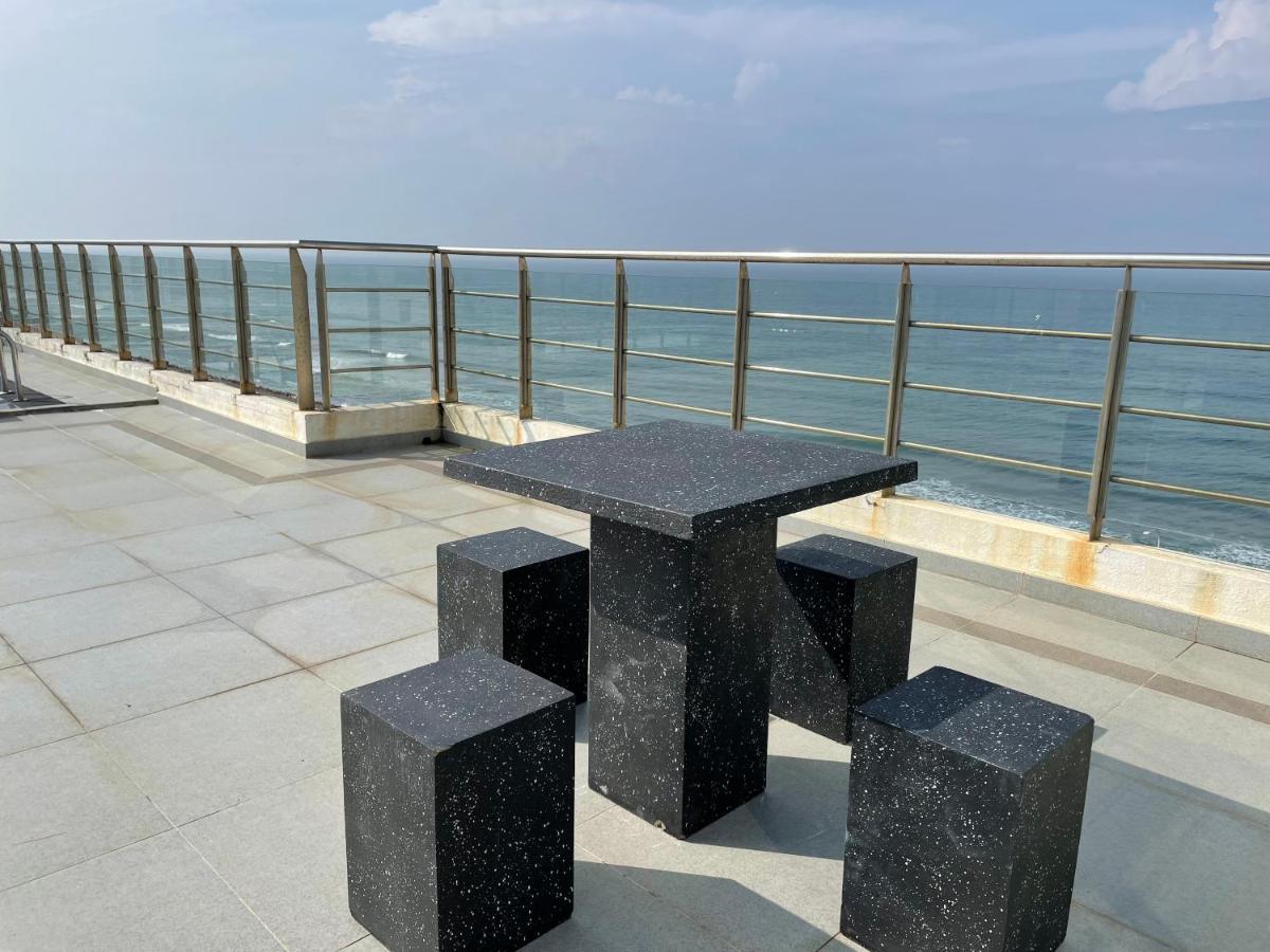 Lovely Sea View Apartment Colombo Exterior photo