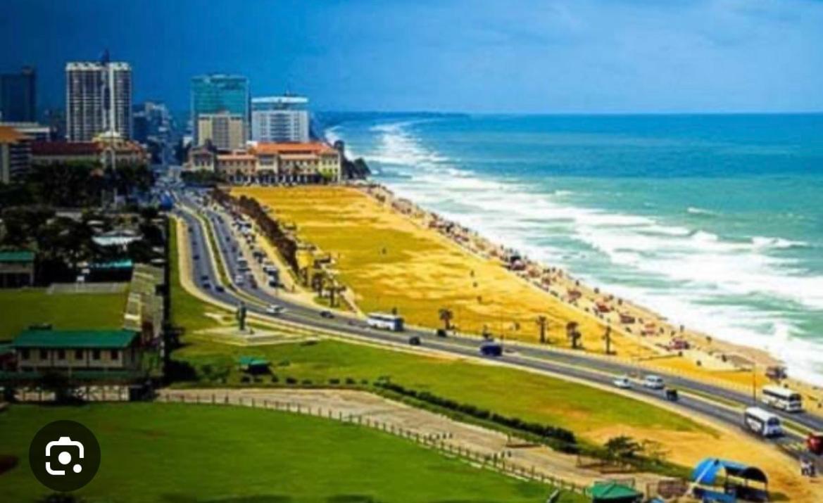 Lovely Sea View Apartment Colombo Exterior photo