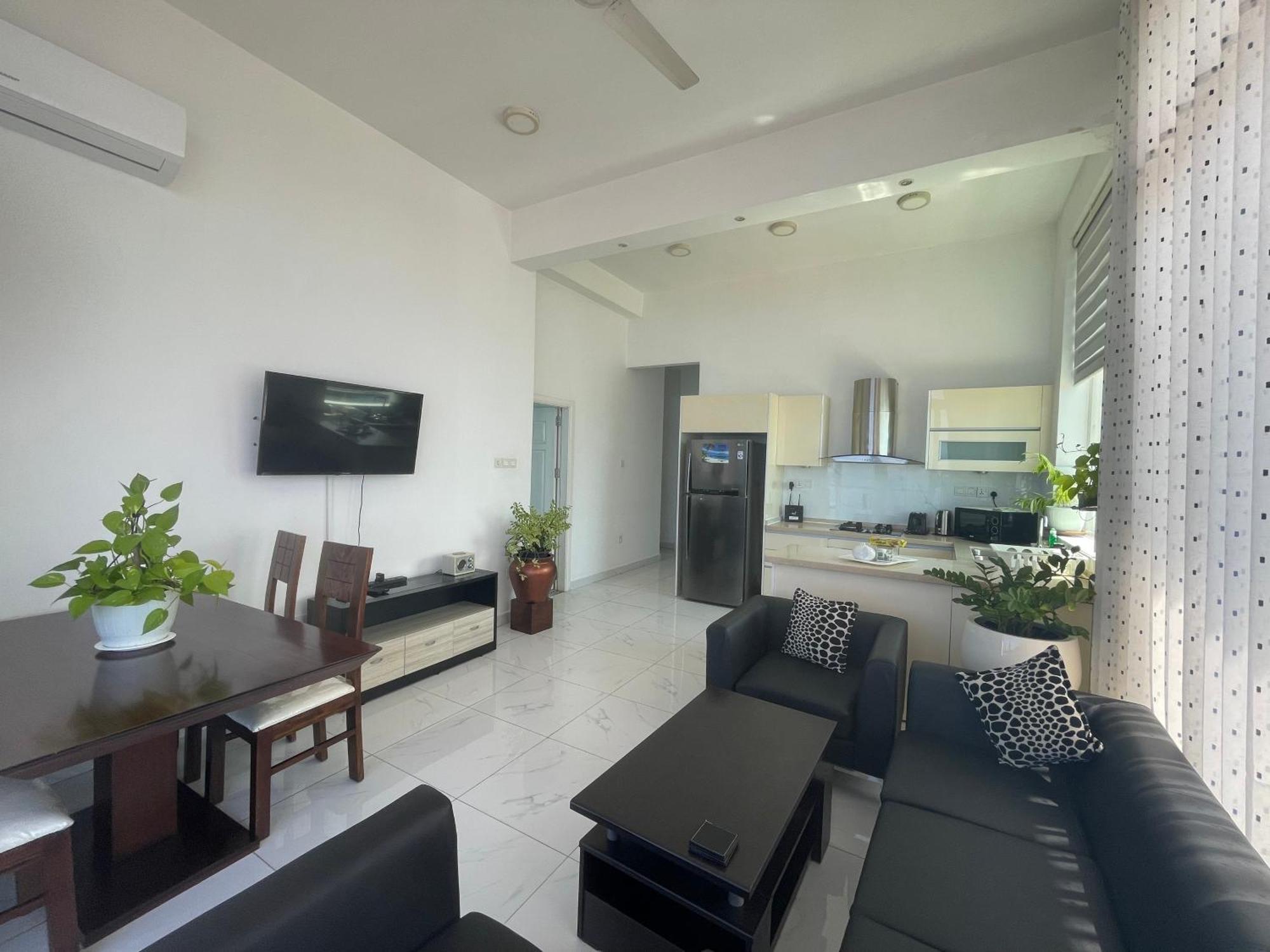 Lovely Sea View Apartment Colombo Exterior photo